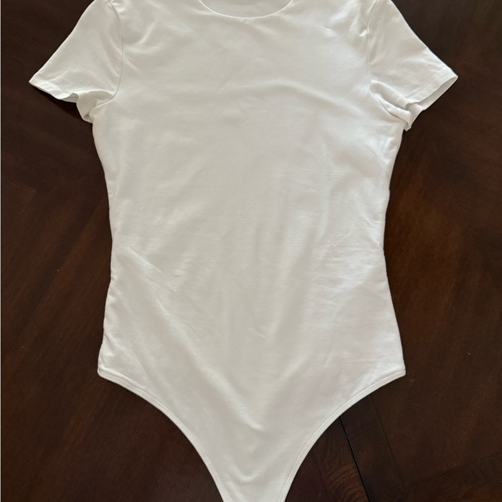 Abercrombie & Fitch Classic White Tee